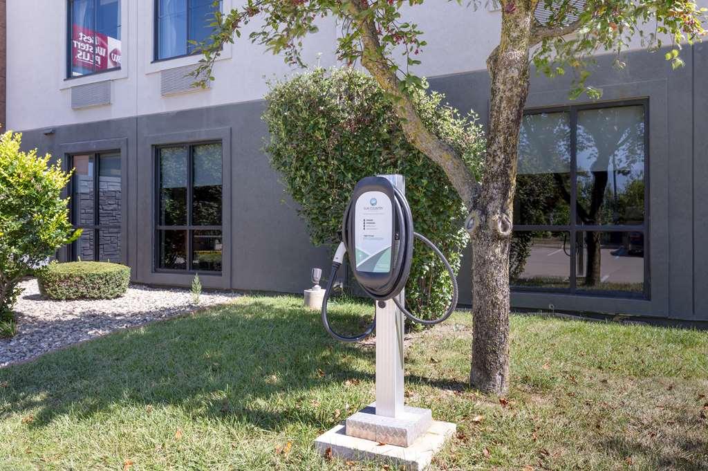 Best Western Plus Lafayette Hotel University Area מתקנים תמונה