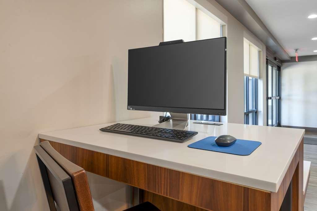 Best Western Plus Lafayette Hotel University Area מתקנים תמונה